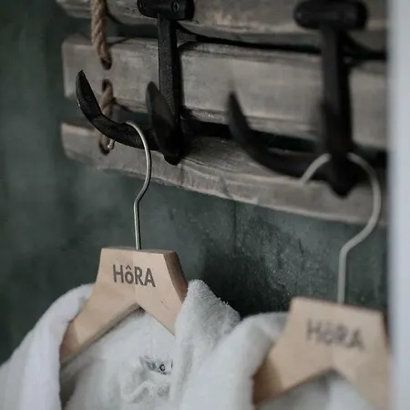 Hora *